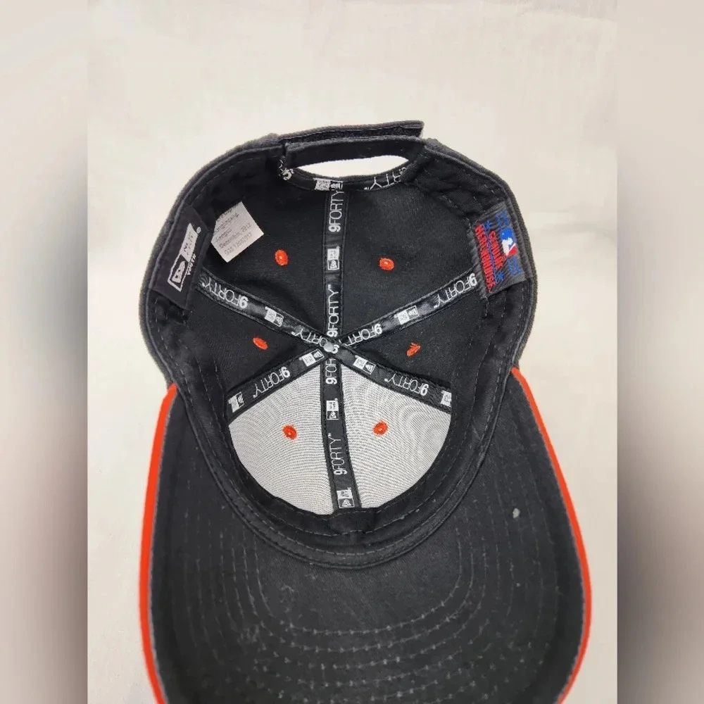 New Era Baltimore Orioles Adjustable Hat - Picture 5 of 6